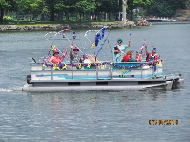 July 4th, 2013 Boat Parade, submitted by Ed Sick